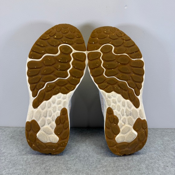 New Balance Fresh Foam Arishi v4 Womens Shoes Size 9 Grey Sneakers WARISRG4 - Picture 8 of 10